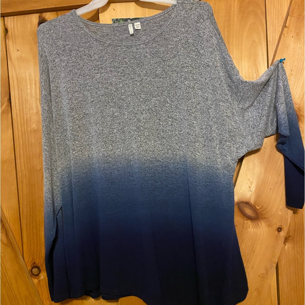Ombré blue and gray long sleeve knit shirt